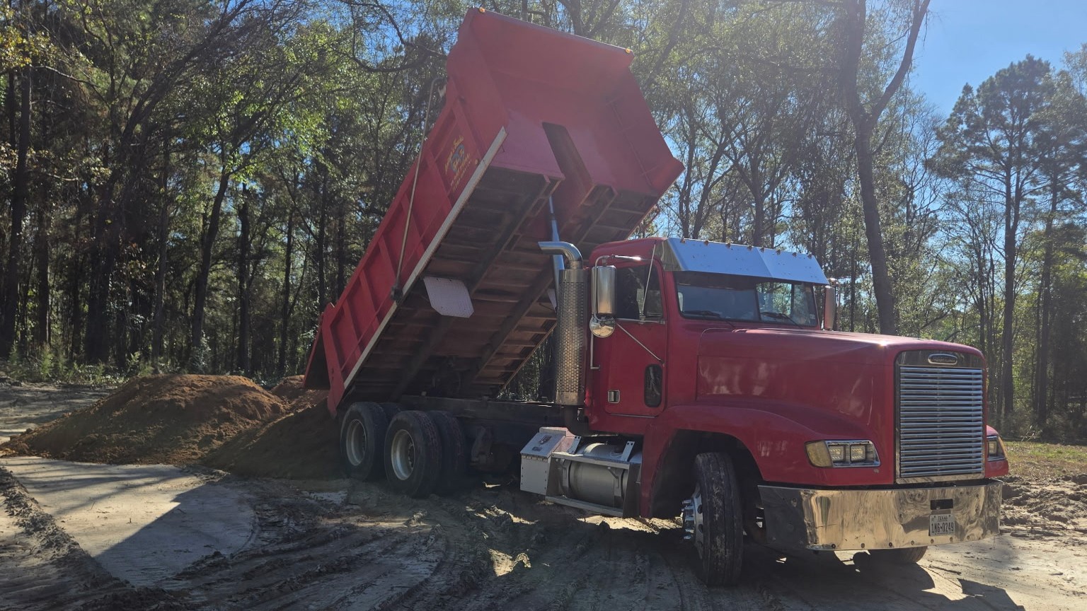 Dirtwork and site grading services East Texas