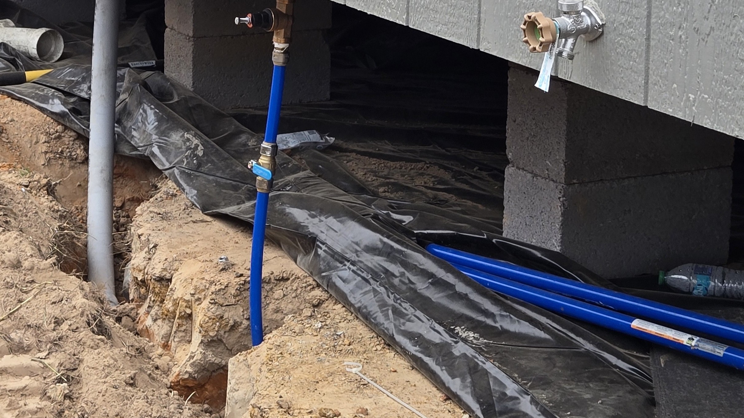 Utility hookups and trenching East Texas